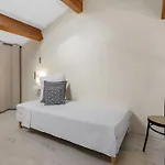 Joli 65m2 Piscine Parking Διαμέρισμα *