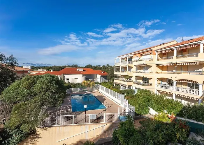 Joli 65m2 Piscine Parking Lejlighed *